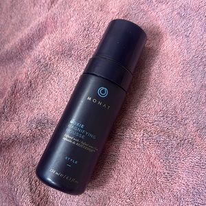 Monat moxie magnifying mousse